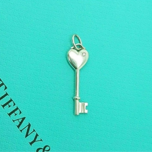 Tiffany & Co. Key heart charm - Picture 5 of 8